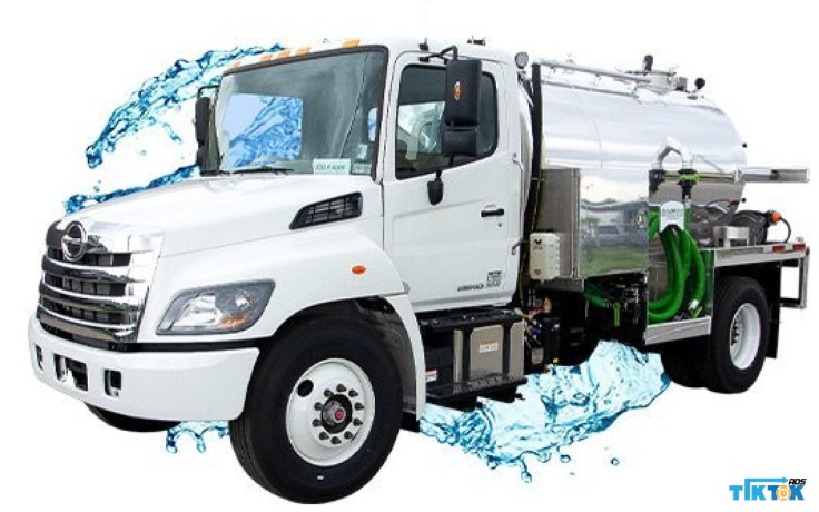 delux-2000-restroom-service-trucks-flowmark-vacuum-trucks-big-0
