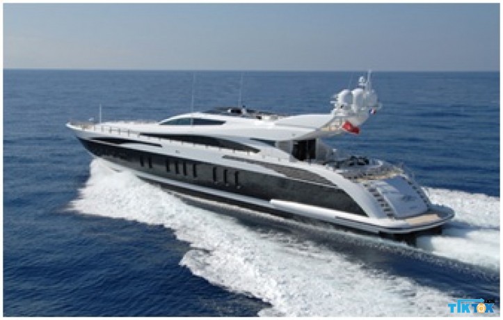 bahamas-motor-yacht-charter-big-0