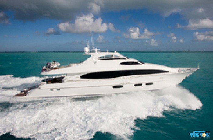 florida-luxury-yacht-charter-big-0