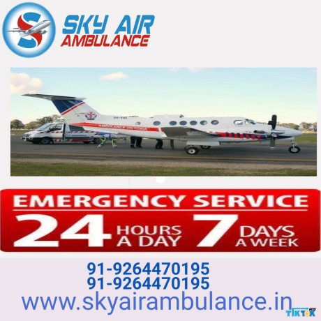 sky-air-ambulance-from-bhopal-to-delhi-continuous-care-big-0