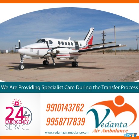 get-air-ambulance-service-in-darbhanga-by-vedanta-with-a-skilled-medical-crew-big-0