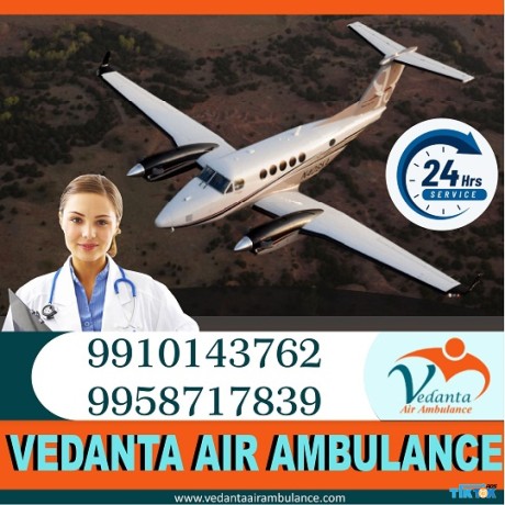pick-air-ambulance-service-in-pune-by-vedanta-with-therapeutic-medical-equipment-big-0