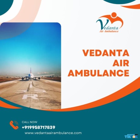 take-vedanta-air-ambulance-in-delhi-with-specialist-medical-team-big-0