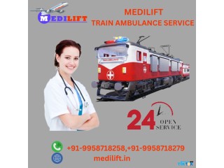 Hire Medilift Train Ambulance Service in Mumbai with Medical Equipment