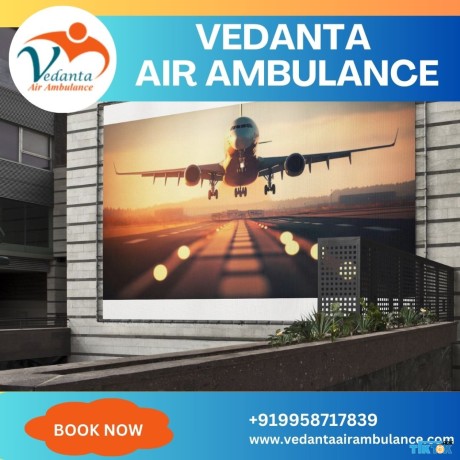 choose-vedanta-air-ambulance-from-patna-with-the-perfect-medical-system-big-0