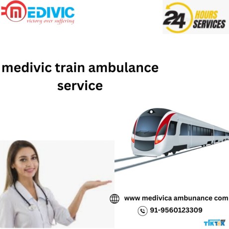 reserve-the-medivic-train-ambulance-for-bed-to-bed-transportation-in-pune-big-0